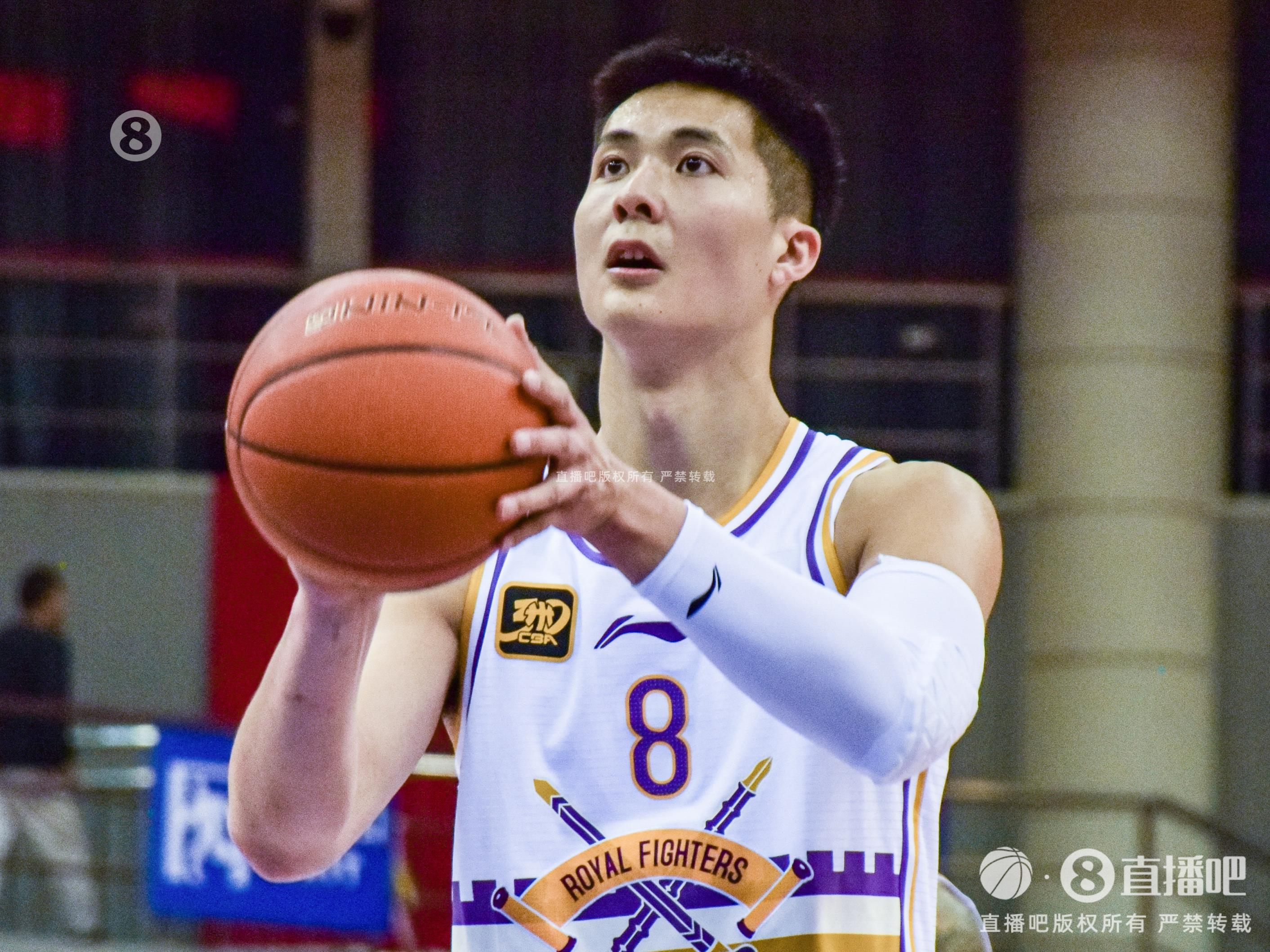 拼盡全力！朱松瑋11中9拿到22分4板6助 三分6中4